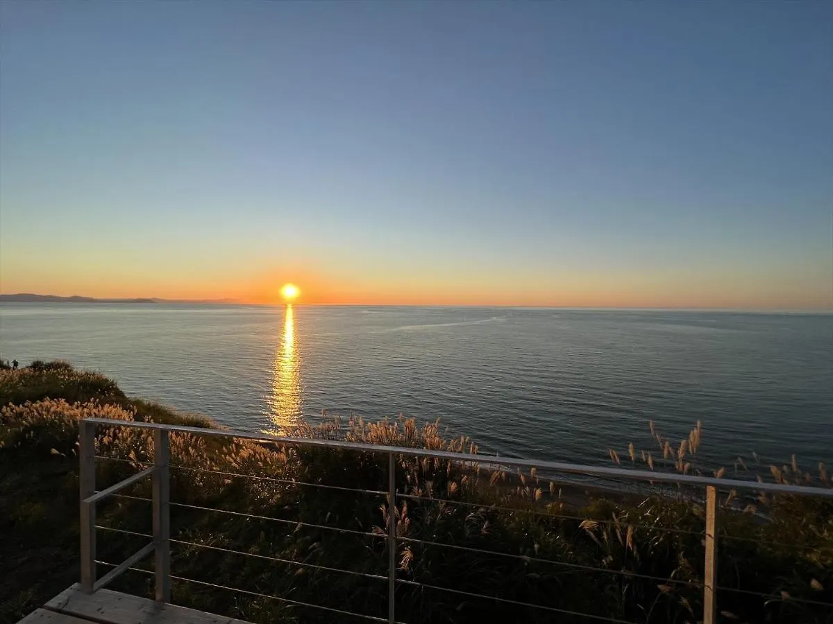 Cliff House Morai Villa Ishikari
